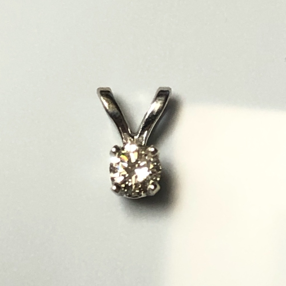 For 2pendant Together. 0.12ct 14k diamond pendant